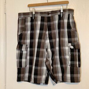 Original Islandia Men’s Brown Plaid Shorts